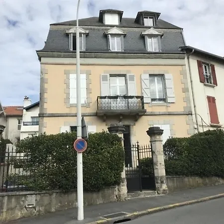 Agur : Charmant Pied A Terre A 600m Des Plages Et Commerces Appartement Biarritz